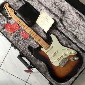 FENDER USA LIMITED EDITION STRAT TELE HYBRID SUNBURST-070618-1B.jpg