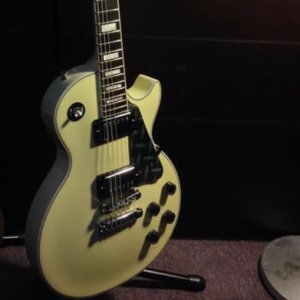 gibson_lp_classic_custom_1429012938_98f3024c.jpg
