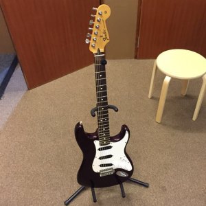 fender_mim_stratocaster_1429546975_9e975517.jpg