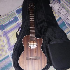 carousell_1430149495034_0.jpg