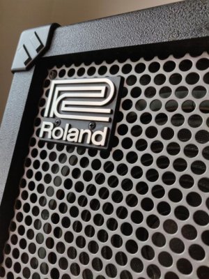 roland_cube_15_guitar_amp_1545203120_d480e6ae.jpg