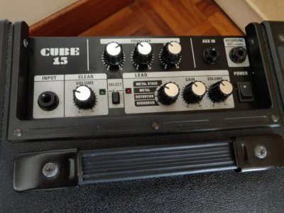 roland_cube_15_guitar_amp_1545203121_098c8f32.jpg