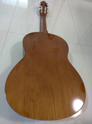 yamaha_c70_acoustic_guitar_1547006816_3d81f618.jpg