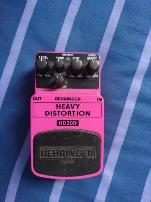 behringer_heavy_distortion_hd300_1550197239_9edc1906.jpg