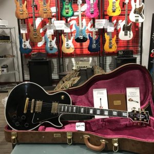 2015 GIBSON CUSTOM LP CUSTOM EBONY BLACK BEAUTY-200519-1E.jpg