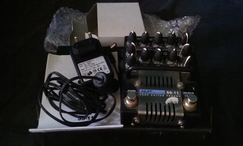 AMT SS-11A tube guitar preamp.jpg