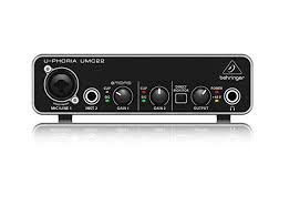 Behringer UMC22.jpg