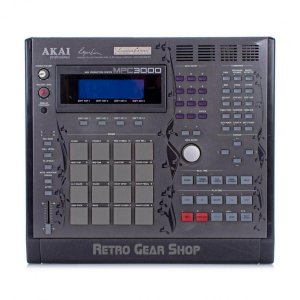 akia 3000.jpg