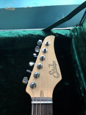 suhr headstock closeup.jpg