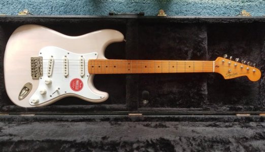 squier_by_fender_cv_50s_strato_1590883291_3b097c90_progressive.jpg