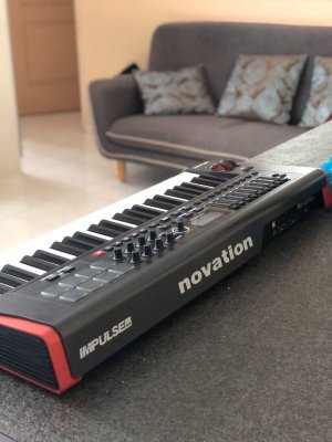 novation_impulse_49keys_midi_c_1602040488_c745f20b_progressive.jpg