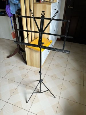 Music Score Stand 01.jpg