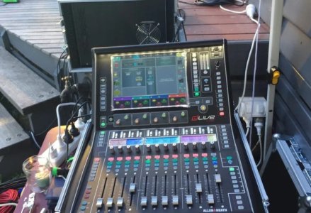 Allen & Heath dLive C1500 + CDM32  1.jpg