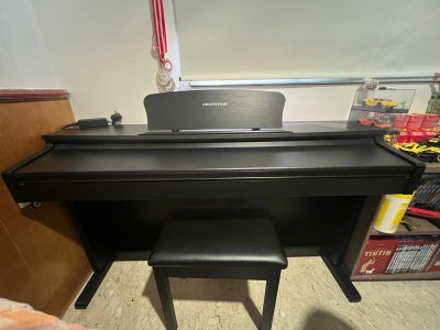 Piano1.jpg