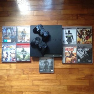 ps3__2_controllers__many_games_1427791054_6e78237e.jpg