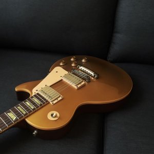gibson_les_paul_classic_goldtop_w_upgrades_1436174558_c73a0b9f.jpg