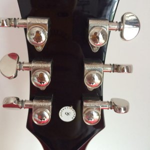 epiphone_dot_1437543612_ee4cc794.jpg