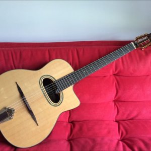 cafe_american_d_hole_gypsy_jazz_guitar_1437544015_b3ae9257.jpg