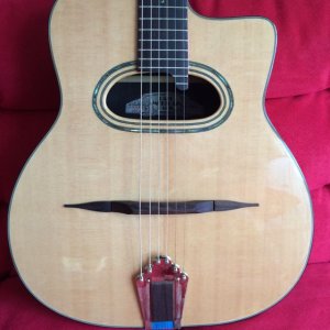 cafe_american_d_hole_gypsy_jazz_guitar_1437544016_58c16674.jpg
