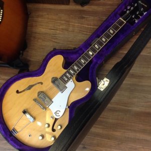 epiphone_elitist_casino_1437542438_51eb81e7.jpg