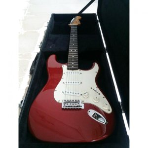 Red Fender Strat .2.jpg