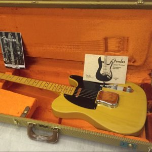 fender_avri_52_telecaster_us_1441108686_a334cfae.jpg