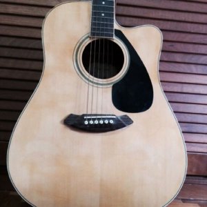 vintage_fender_acoustic_guitar_1411286600_26bef670.jpg