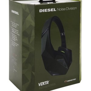 monster_diesel_headphones_1417291646_0575056c.jpg