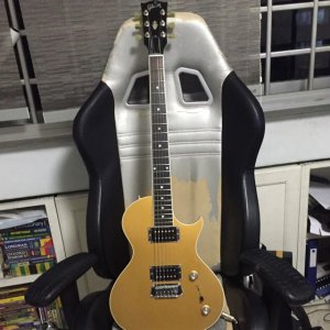 gibson_nighthawk_studio_2011_1446919665_dca1c336.jpg