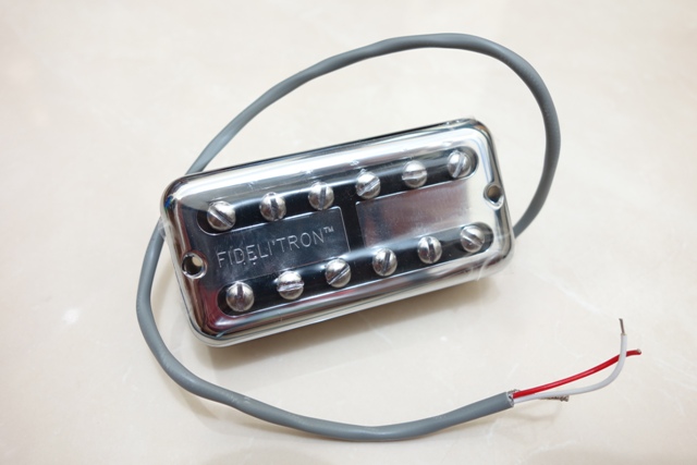 fender-fidelitron-humbucking-pickup.JPG