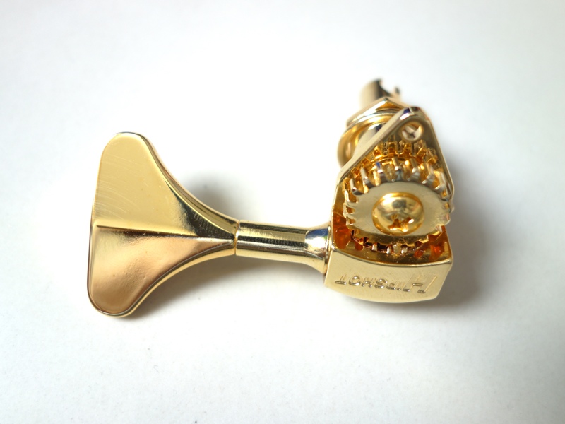 hipshot-lic-ultralite-hb6y-3-8-bass-tuners-gold.JPG