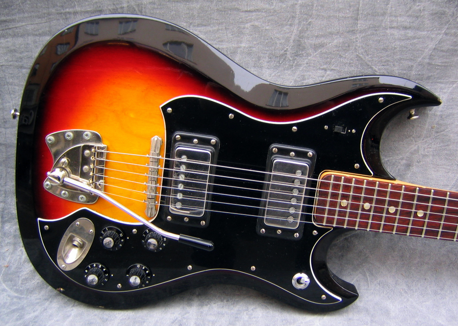1971_Hagstrom_HIIN_804404_front.jpg