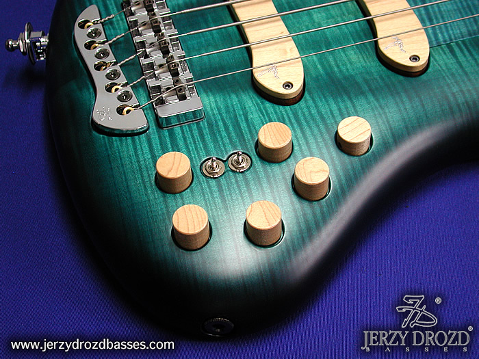 47408-excellency-bass-guitar-knobs.jpg