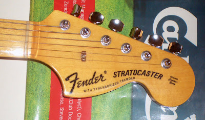 Jumbo+Headstock.JPG