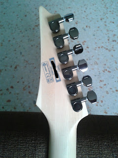 Headstock+Back.jpg