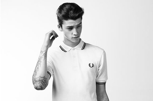 ash-stymest-black-black-and-white-cute-fashion-fred-perry-Favim.com-41124.jpg