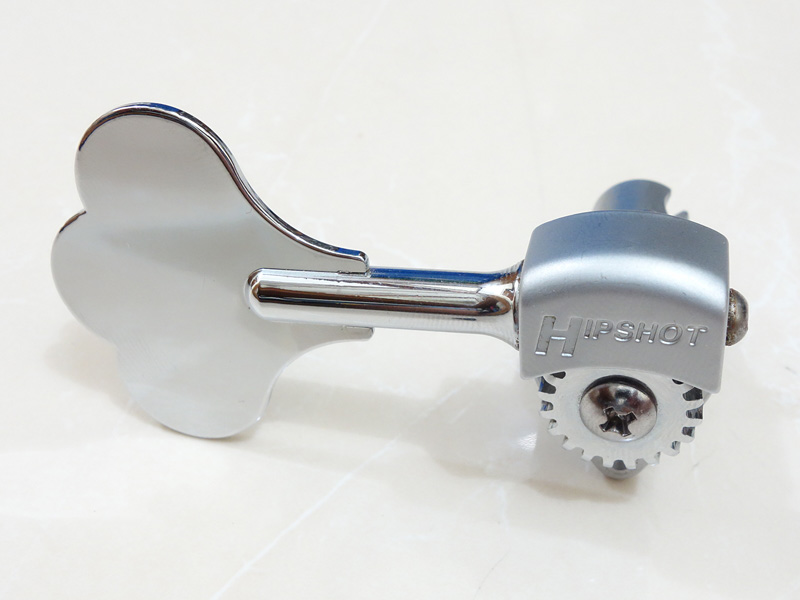 hipshot-lic-ultralite-hb6c-1-2-bass-tuners-satin-lower-side.jpg