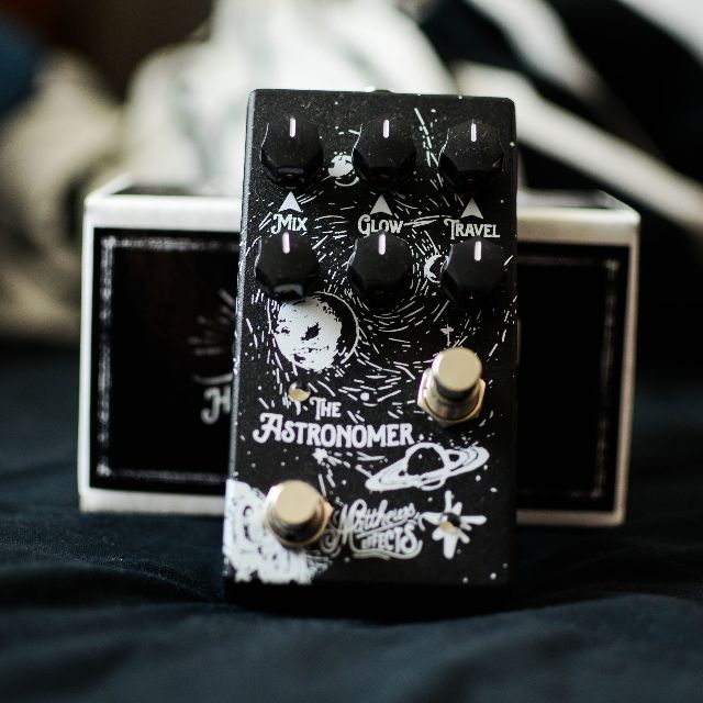 brand_new_matthews_effects_astronomer_reverb_twochannel_1459733671_22e866d2.jpg
