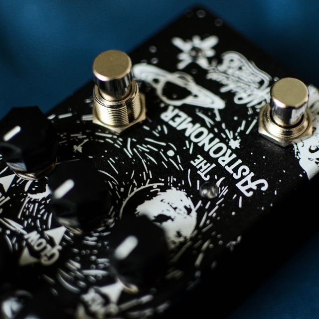brand_new_matthews_effects_astronomer_reverb_twochannel_1459733671_c708daa5.jpg