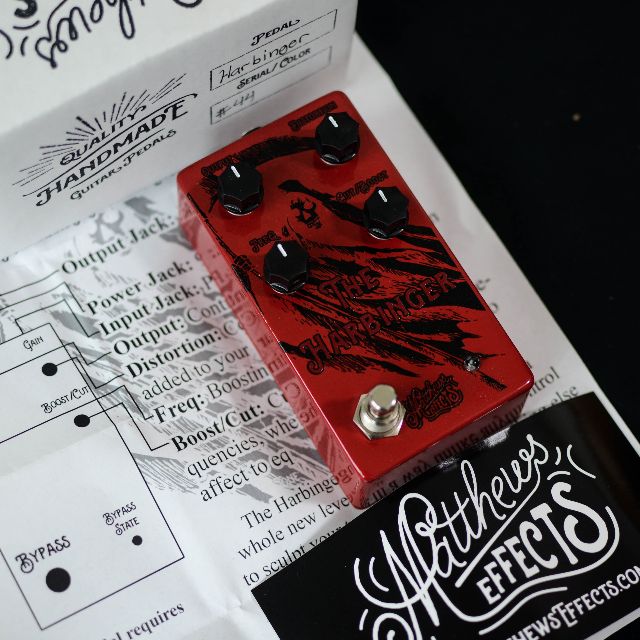 brand_new_matthews_effects_harbinger_parametric_distortion_1470360098_9030d078.jpg