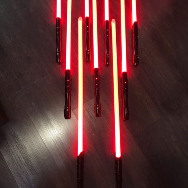 star_wars_fight_worthy_lighsabers_dark_side_kylo_ren_great_gifts_instock_1515487769_6cb59411.jpg