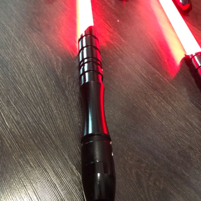 star_wars_fight_worthy_lighsabers_dark_side_kylo_ren_great_gifts_instock_1515487769_d965cfd4.jpg