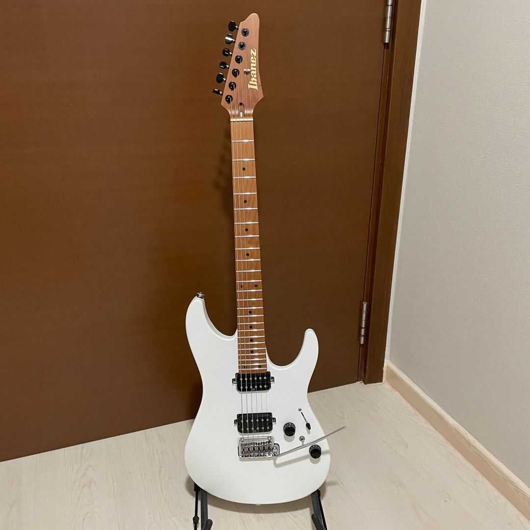 ibanez_prestige_az2402pwf_elec_1696242616_2c22336d_progressive.jpg